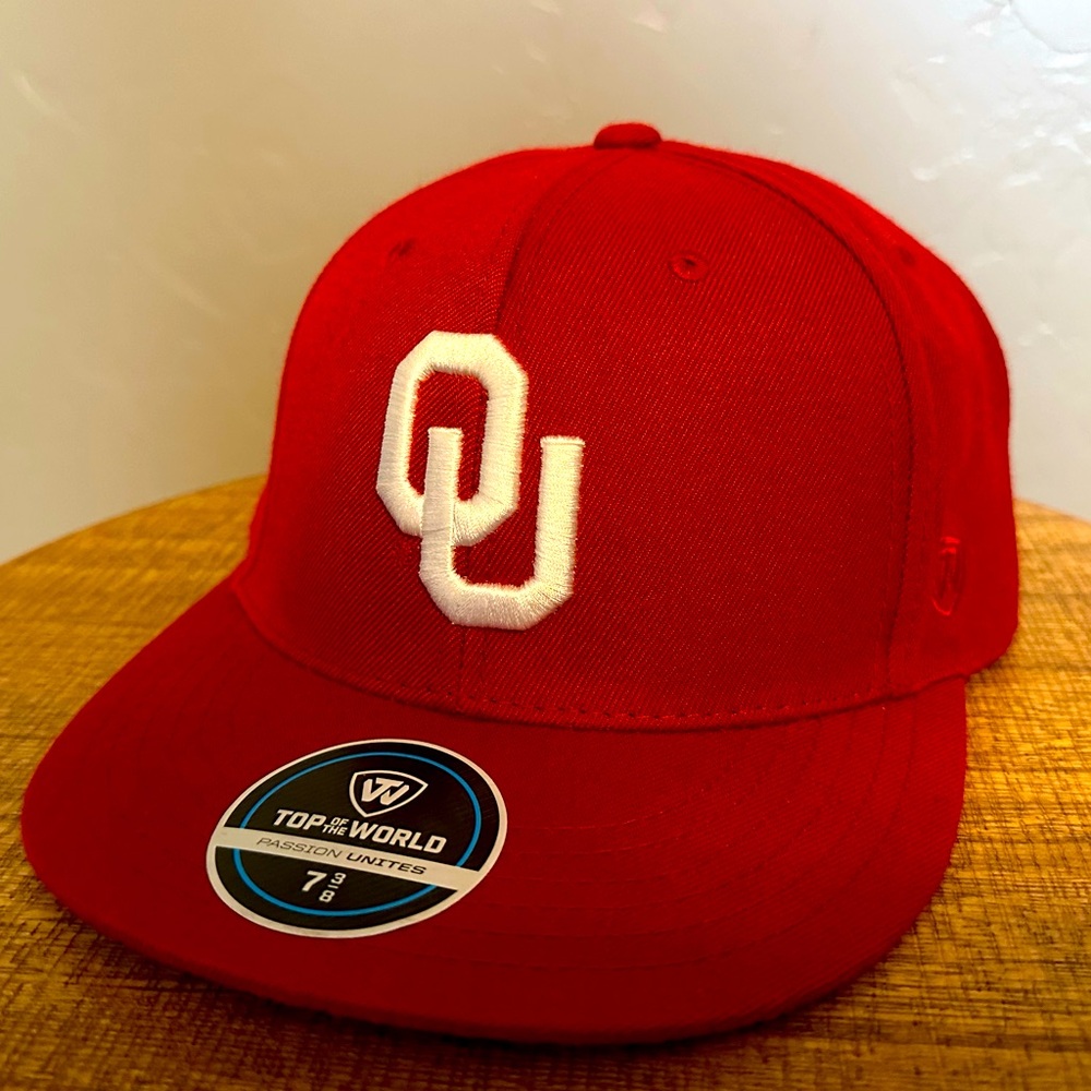 Oklahoma Sooners Top of the World Fitted Hat